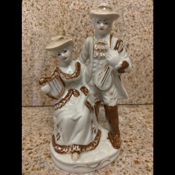 SOPHIA-ANN FIGURINES - Picture 4 of 6